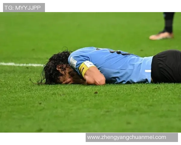 冷面足球明星的魅力瞬间展现球场上的冷酷与激情交织的精彩瞬间